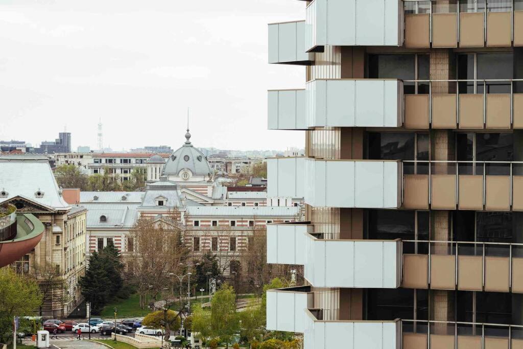 Ferienwohnung Stunning Views 2BR Intercontinental Flat Bukarest Exterior foto