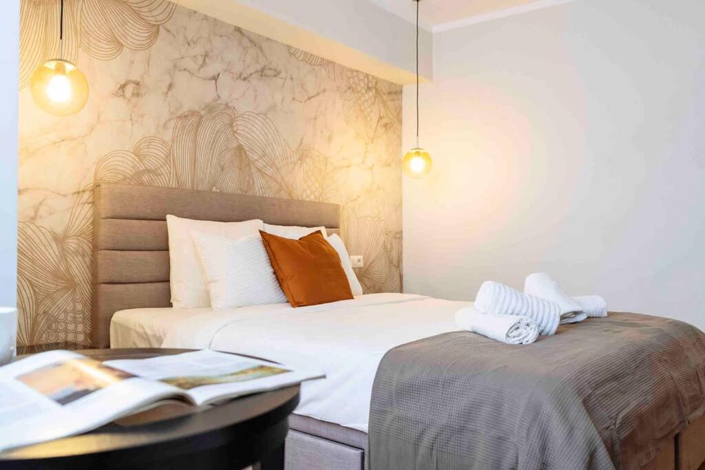 Ferienwohnung Stunning Views 2BR Intercontinental Flat Bukarest Exterior foto